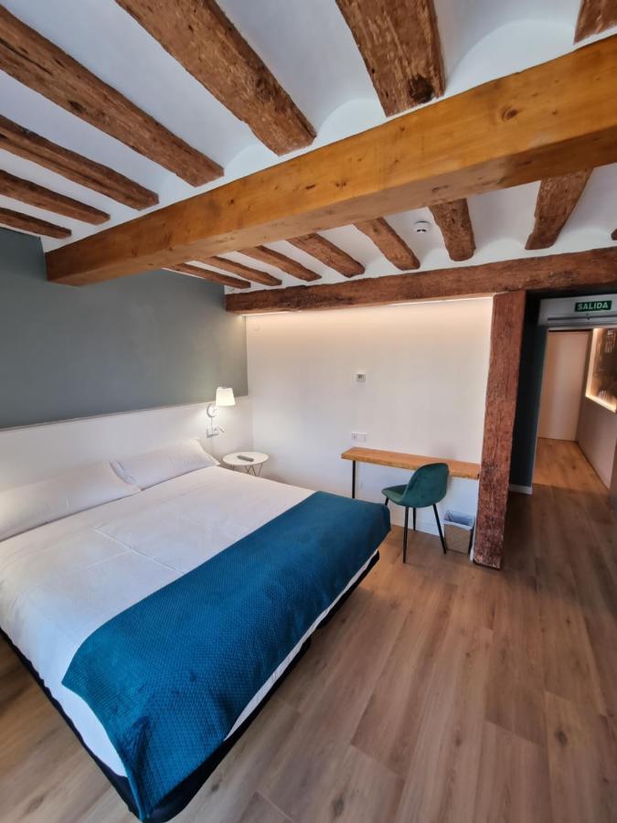 Hostal La Rua Estella Ngoại thất bức ảnh